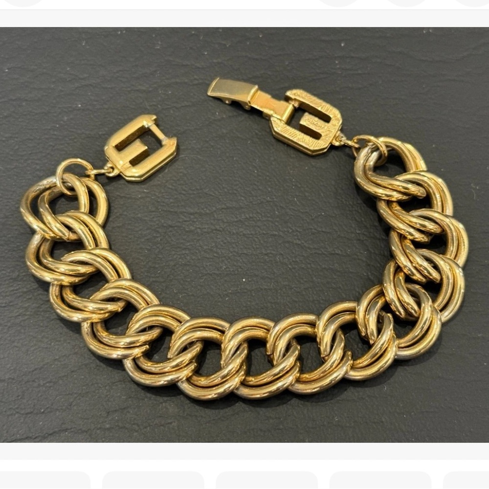 Givenchy Gold Chain Bracelet - Picture 2 of 3